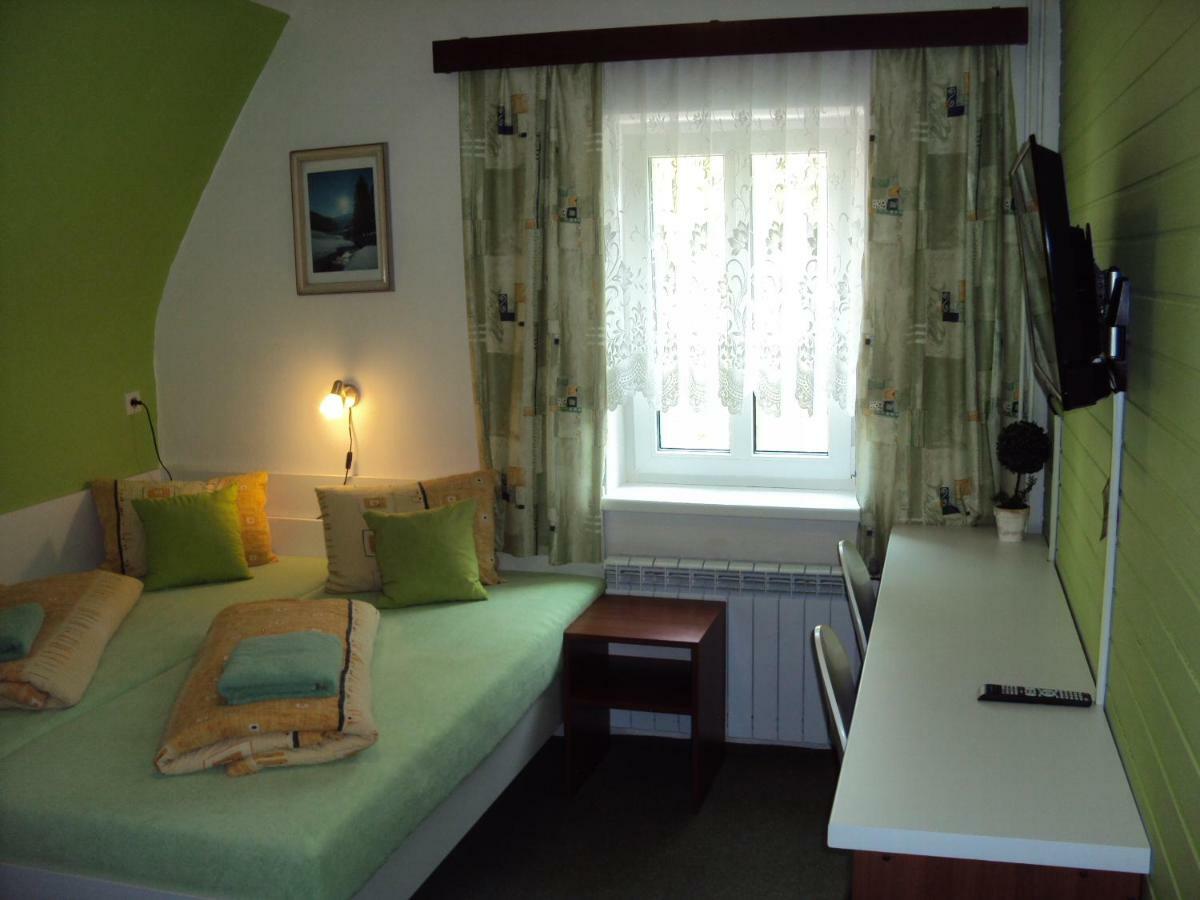 Hotel Zatisi Janske Lazne Exterior foto